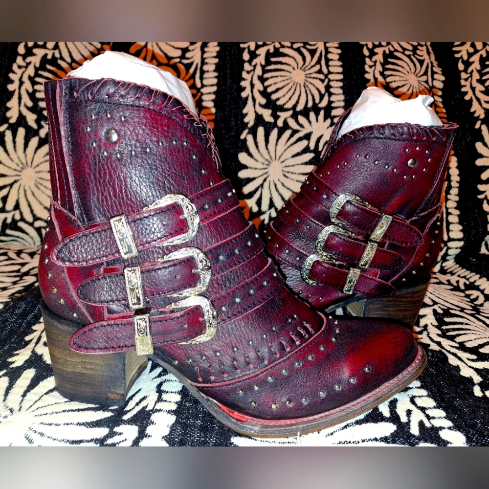 Freebird by Steven Savanna Wine Ankle Boots